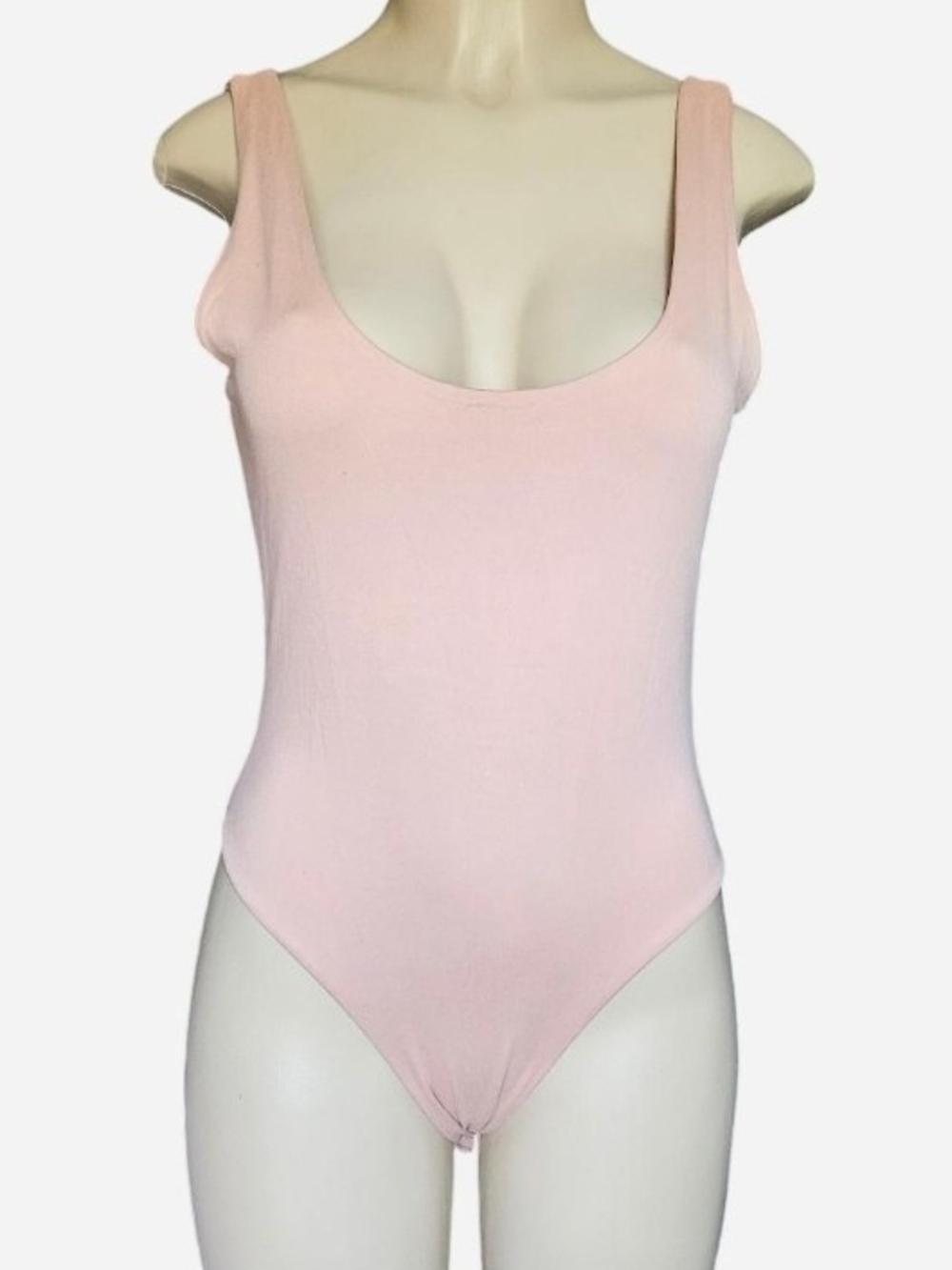 Classic Scoop Neck Women’s Bodysuit - Light Pink